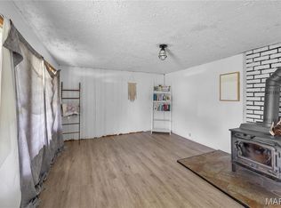 4358 Plattin Rd, Festus, MO 63028