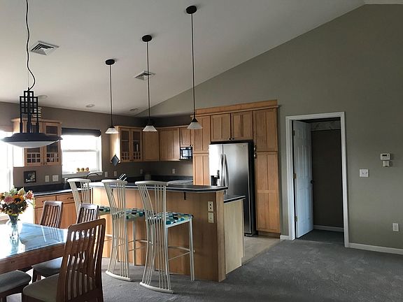 3rd image of 108 Burton Ct