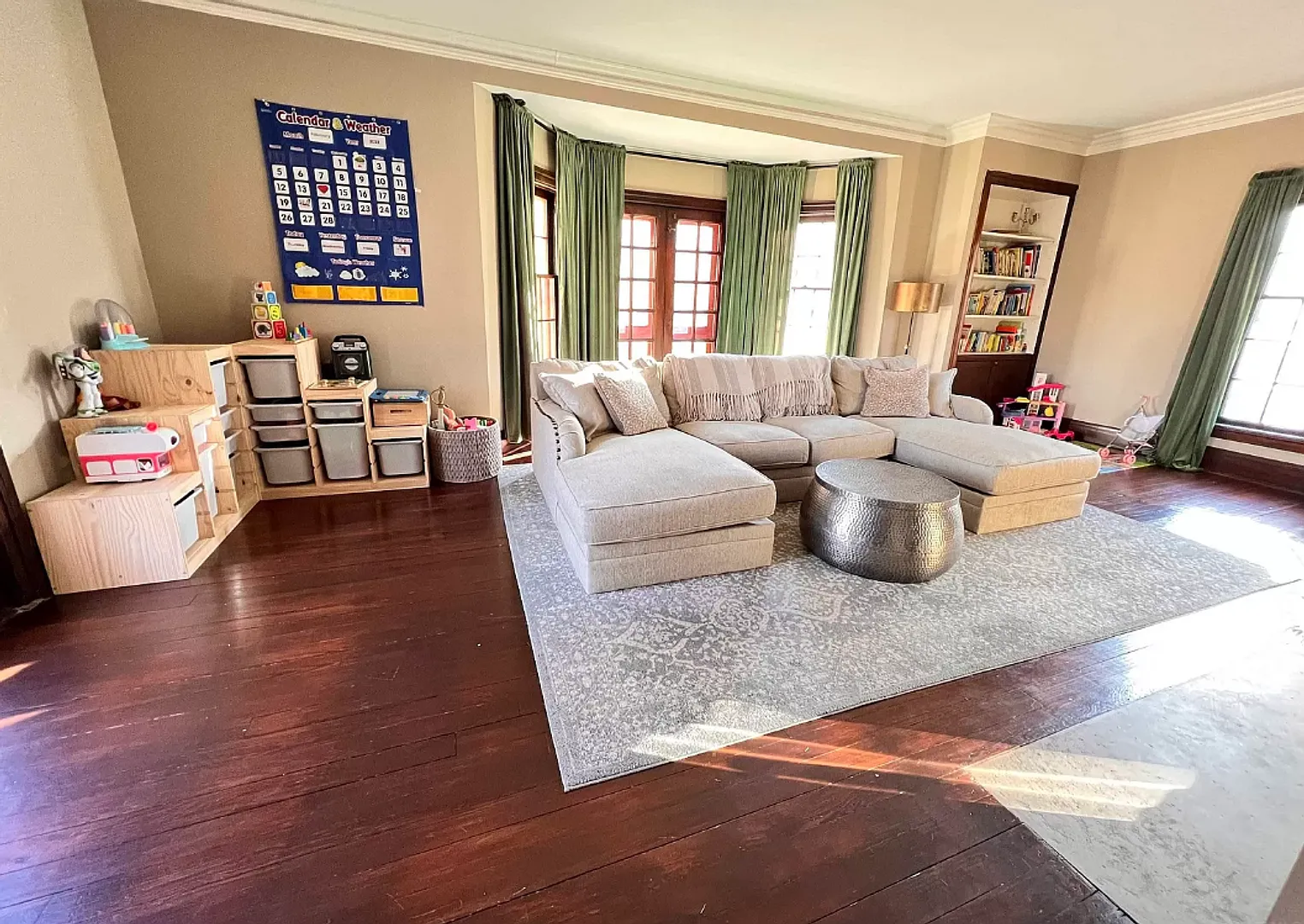Large 3 Bedroom Home! — Photo 4