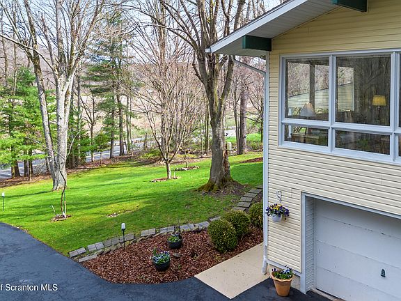 5th image of 480 N Gravel Pond Rd