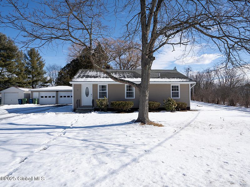 2nd image of 186 Berkley Avenue