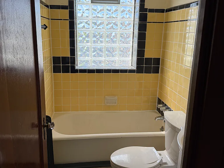 1170 Kenmore Ave #3 — Photo 9