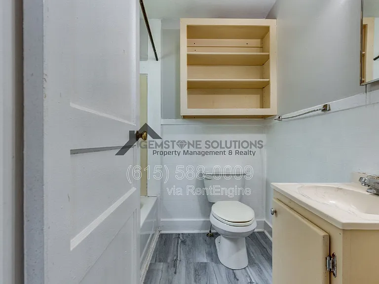 322 W 12th St #1 — Photo 18