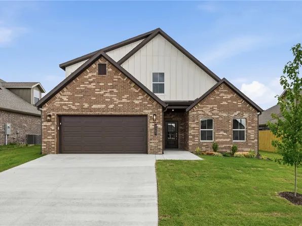 2307 Presley St, Siloam Springs, AR 72761