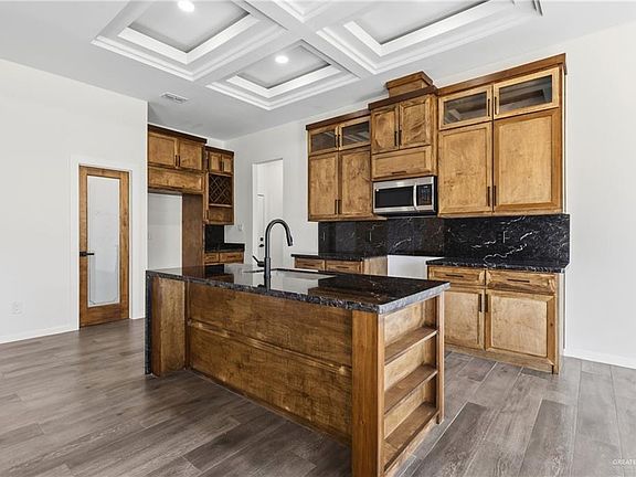 5th image of 2910 Arboledas Dr