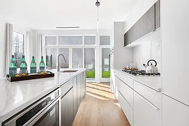 202 North 8th Street in Williamsburg