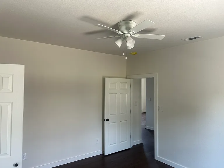 2315 Pearl Ave — Photo 8