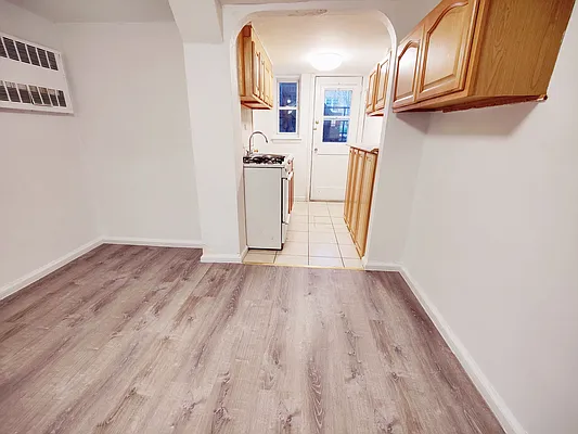 Rented by Garfield Realty  | media 5