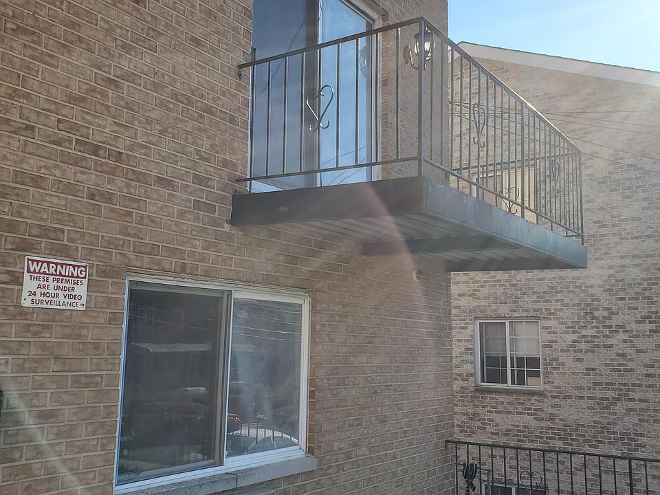 2nd image of 2730 Latting St