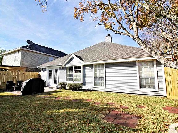 4th image of 2290 Sunflower St