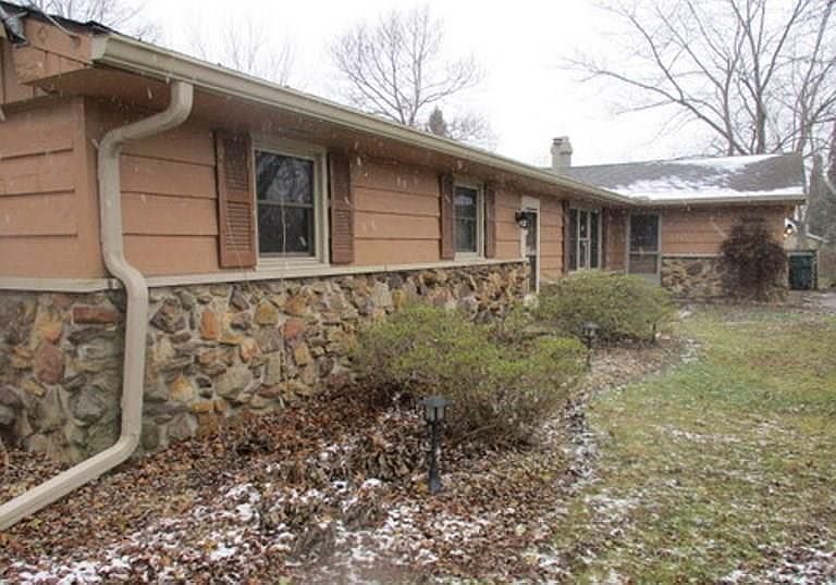 1st image of 2907 W Cypress Dr