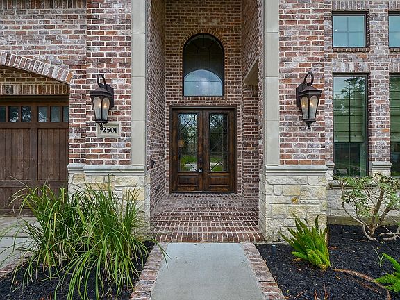 2nd image of 2501 Goldsmith St