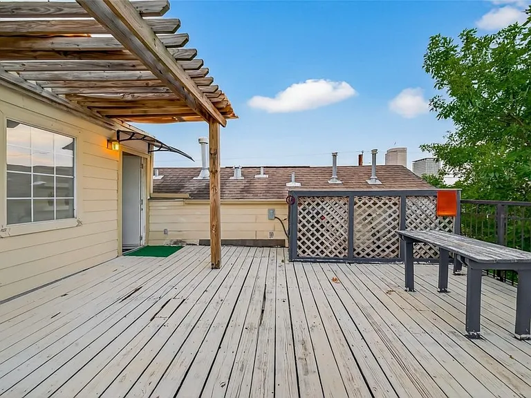 1001 Stanford St — Photo 20