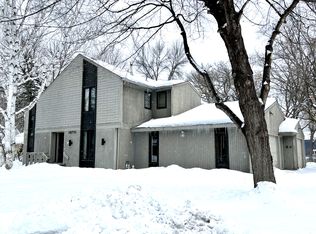 14731 Woodruff Rd, Wayzata, MN 55391