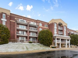 7091 W Touhy Ave APT 505, Niles, IL 60714