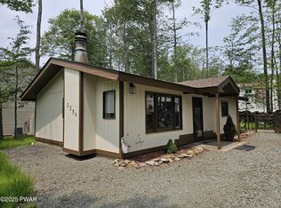 8955 Deerfield Rd, Tobyhanna, PA 18466