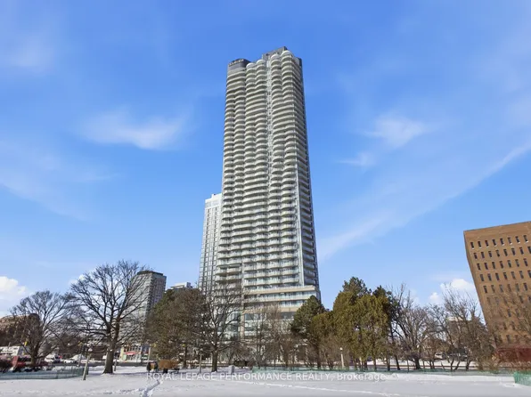 805 Carling Ave, Ottawa, ON