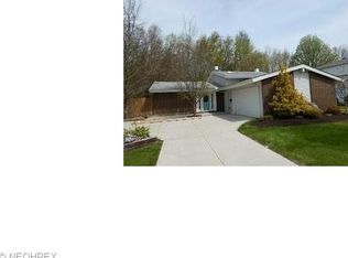 26062 Defoe Dr, North Olmsted, OH