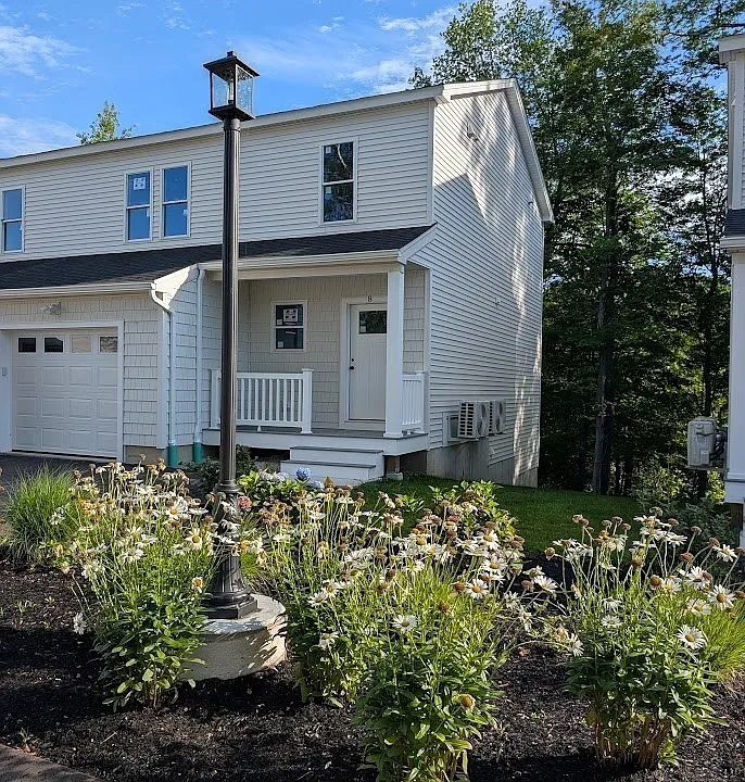 778 Main St #8