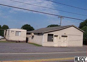 2nd image of 425 21st St SE