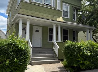 109 Elizabeth St #1, Bridgeport, CT 06610