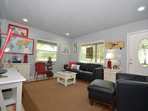 4th image of 3901 9th Ave N
