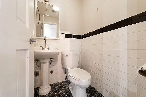 Rented by Maplewood Management | media 25