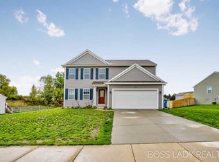 366 Minstehr Dr, Middleville, MI 49333