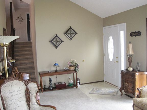 3rd image of 15255 W St