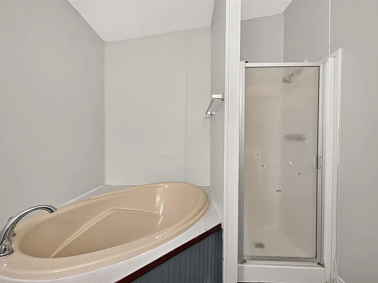 20306 Mountaindale Dr — Photo 21