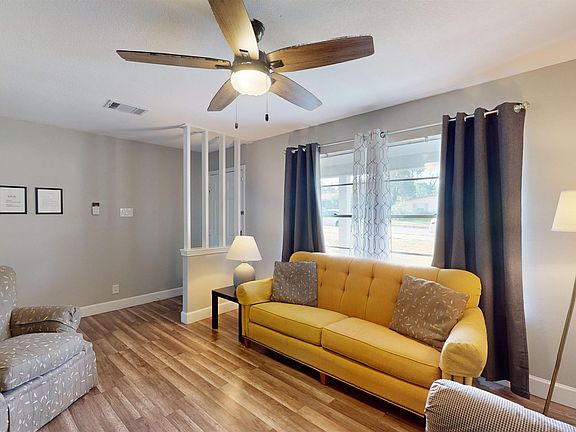 5th image of 159 Pleasant Valley St
