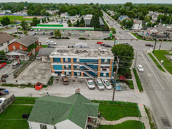 3rd image of 563 S Hague Ave