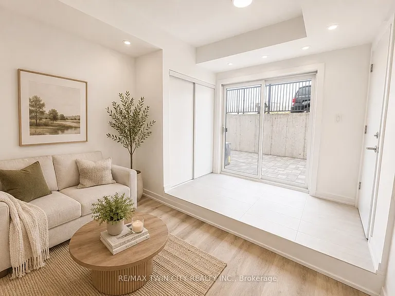 25 Palace St #Q24 — Photo 8