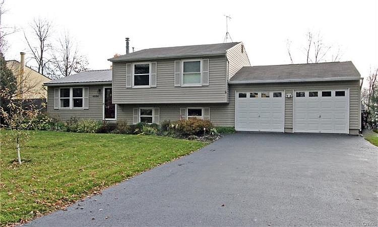 1st image of 4984 Woodmark Dr