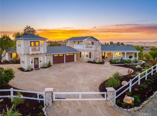 6025 Vista Serrano, Paso Robles, CA 93446