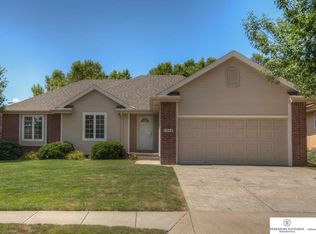 7206 S 159th St, Omaha, NE 68136