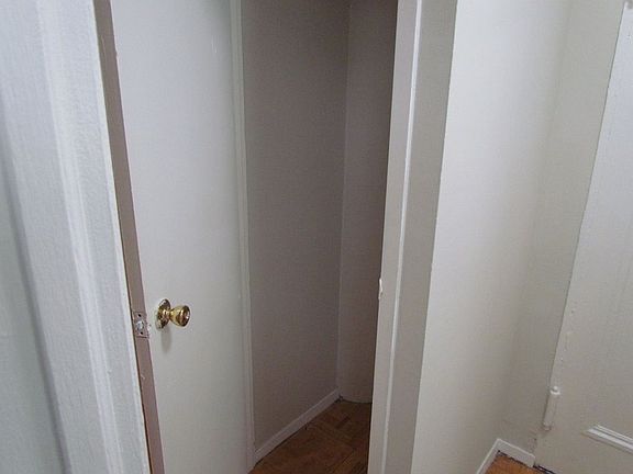 4th image of 210 Thompson St APT 6CN