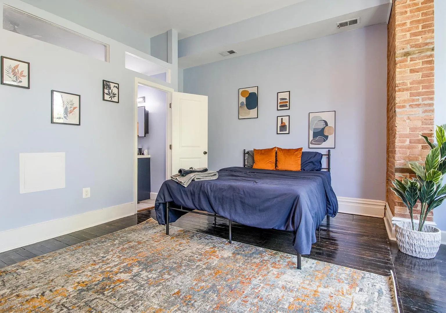 1232 W Lafayette Ave — Photo 1
