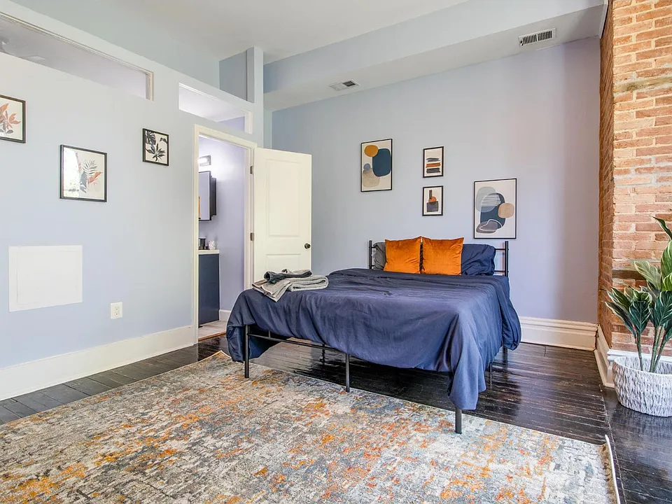 1232 W Lafayette Ave