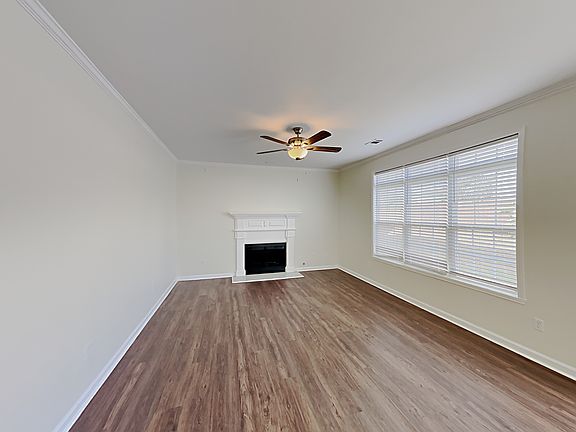 2nd image of 1249 Fountain Oaks Ct