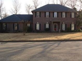 2407 W 5th St, Russellville, AR 72801