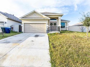 210 Sandhill Oak Dr, Laredo, TX 78045