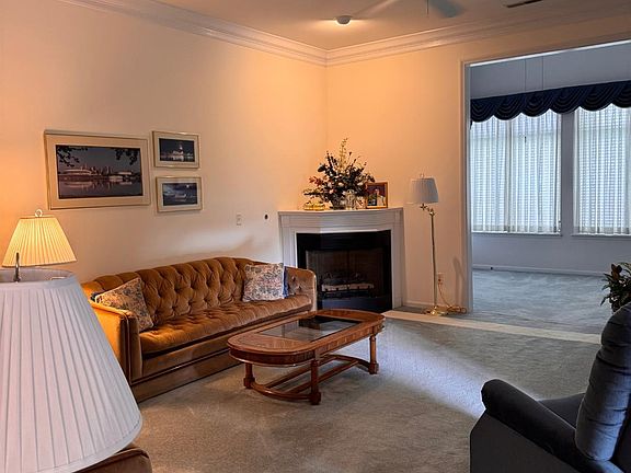 4th image of 3834 Sandtrap Cir