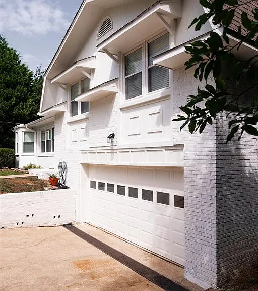 1723 Magnolia St — Photo 2