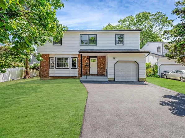 2979 Higgins Street, Oceanside, NY 11572