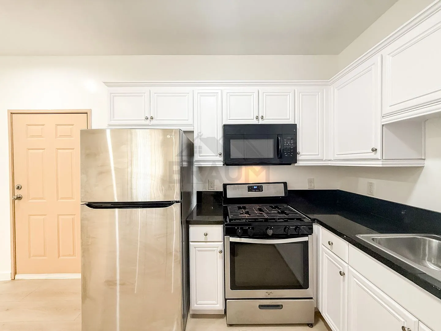 5611 FULCHER PROPERTY, LLC — Photo 4