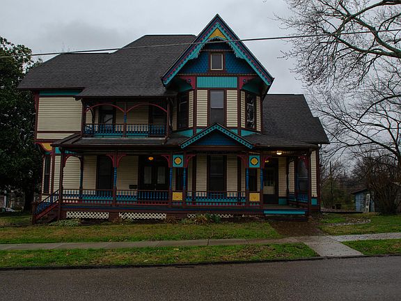 2nd image of 1635 Washington Ave