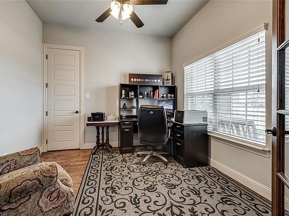 5th image of 13330 Escalara Ln