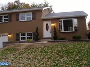6 Oak Ave, Sewell, NJ 08080