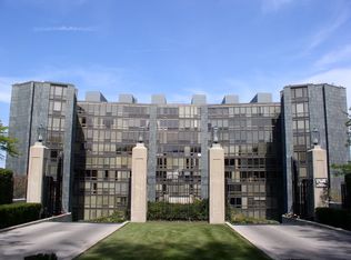 1420 Sheridan Rd APT 4D, Wilmette, IL 60091